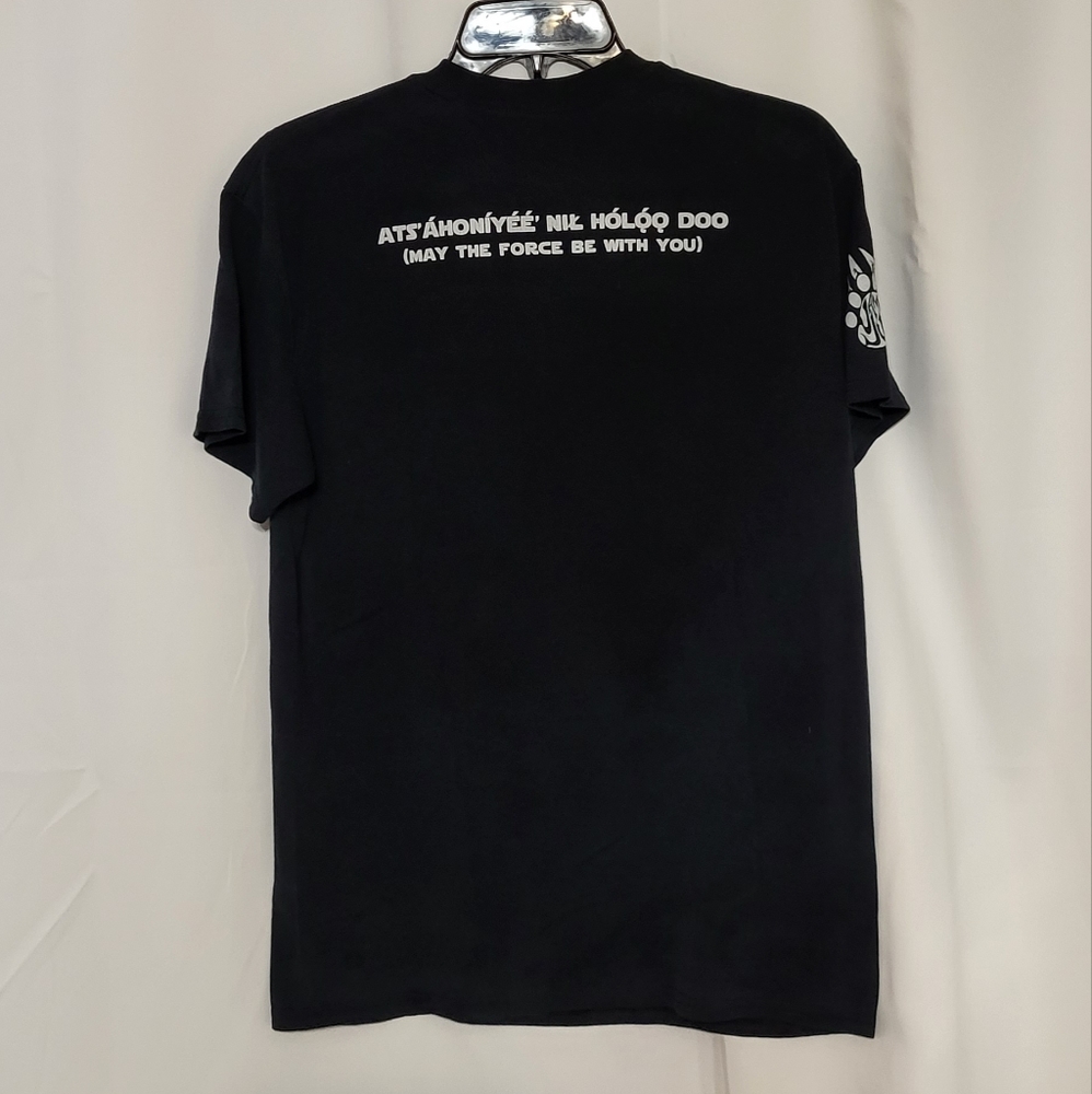 Gildan "Rez Wars" James Junes Black Short Sleeve Graphic T-Shirt Size Medium GUC - Picture 7 of 7